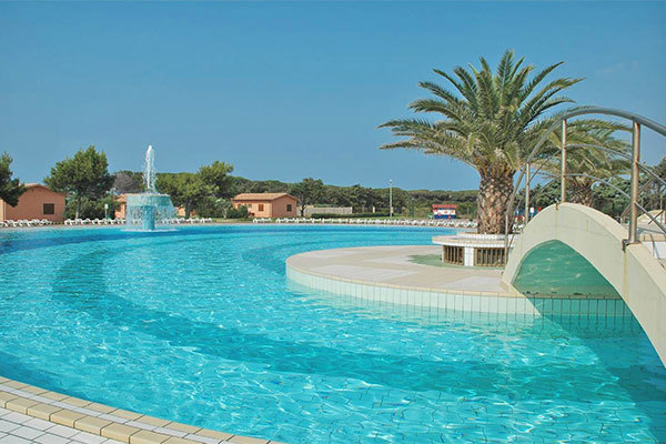 HAPPY CAMP CALIFORNIA CAMPING VILLAGE 3* - Montalto di Castro (VT) Immerso nella Maremma laziale