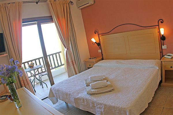 HOTEL LI GRANITI 4* - Baja Sardinia (OT) Panorama mozzafiato con vista sul Golfo di Arzachena
