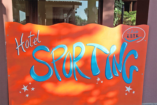 CLUB ESSE SPORTING 4* - Stintino (SS) - struttura Immerso nella natura, a 600 metri dalla spiaggia - struttura