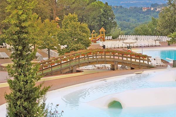 HAPPY CAMP NORCENNI GIRASOLE CLUB 4* - Figline Valdarno (FI) Nella splendida cornice del Chianti