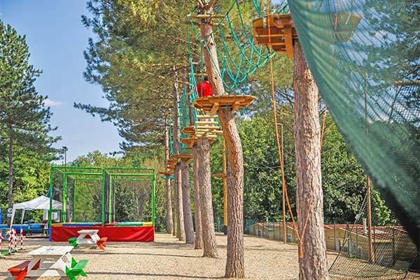 HAPPY CAMP NORCENNI GIRASOLE CLUB 4* - Figline Valdarno (FI) Nella splendida cornice del Chianti