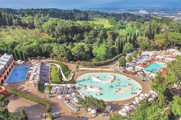 HAPPY CAMP NORCENNI GIRASOLE CLUB 4* - Figline Valdarno (FI) Nella splendida cornice del Chianti