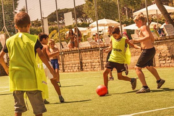 HAPPY CAMP FABULOUS CAMPING VILLAGE 4* - Roma (RM) Connubio tra vacanza culturale e soggiorno balneare