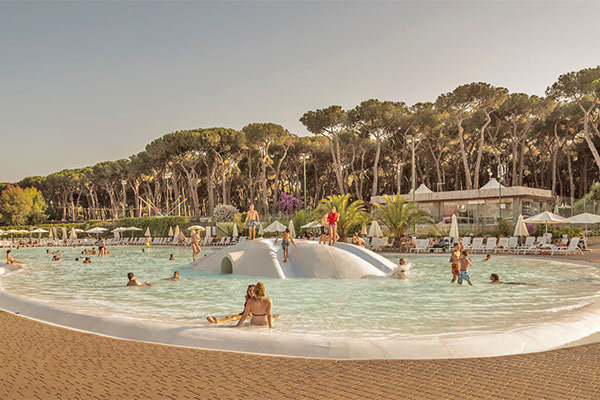 HAPPY CAMP FABULOUS CAMPING VILLAGE 4* - Roma (RM) Connubio tra vacanza culturale e soggiorno balneare