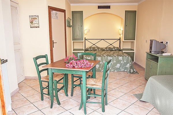 VILLAGGIO TURISTICO INNAMORATA 3* - Capoliveri (LI) Libertà in appartamento con servizi di un hotel