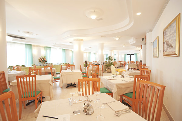 OASICLUB HOTEL 4* - Vieste (FG) Sul Gargano, a 200 metri dal mare
