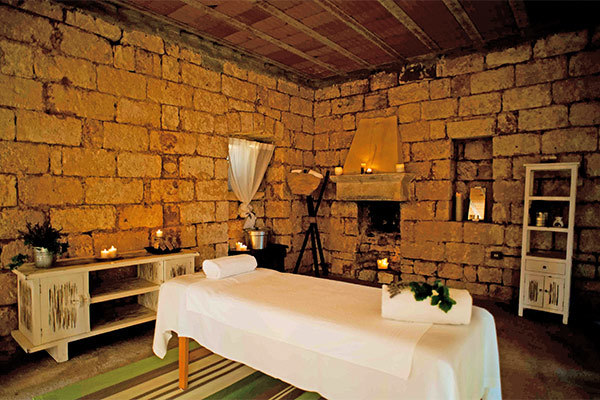 VICTOR COUNTRY HOTEL 4* - Alberobello (BA) Dimora storica nella Valle dei Trulli