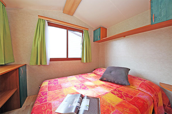 CAMPING SAN BENEDETTO VECCHIO MULINO 4* - Peschiera del Garda (VR) Soggiorno in riva al lago, con ingresso a Gardaland