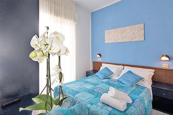 HOTEL MILANO 3* - Gatteo a Mare (FC) A 250 metri dal mare