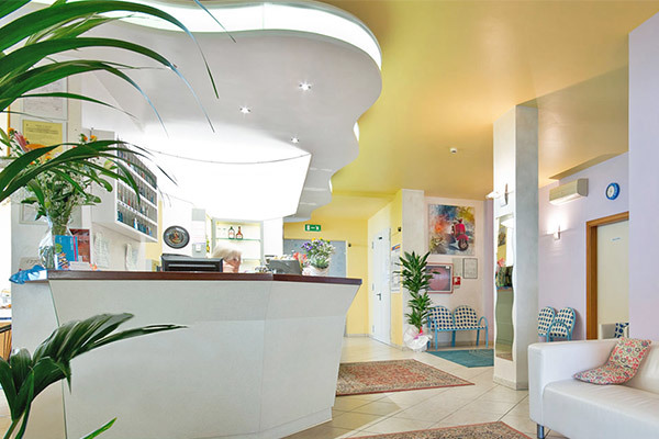 HOTEL MILANO 3* - Gatteo a Mare (FC) A 250 metri dal mare