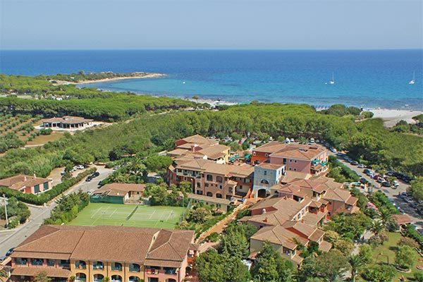 NICOLAUS FAMILY CLUB TORRE MORESCA 4* - Orosei (NU) Elegante e raffinato family hotel