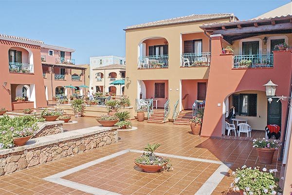 NICOLAUS FAMILY CLUB TORRE MORESCA 4* - Orosei (NU) Elegante e raffinato family hotel