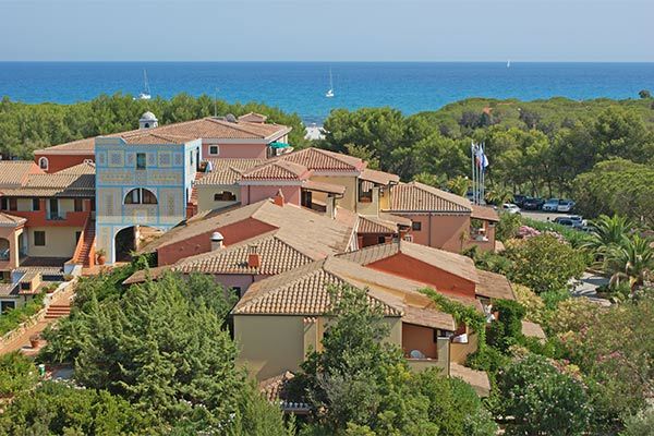 NICOLAUS FAMILY CLUB TORRE MORESCA 4* - Orosei (NU) Elegante e raffinato family hotel
