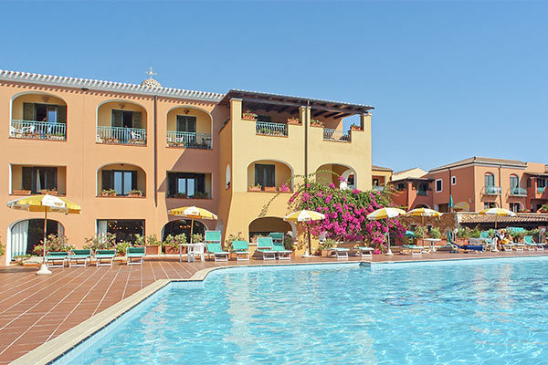 NICOLAUS FAMILY CLUB TORRE MORESCA 4* - Orosei (NU) Elegante e raffinato family hotel