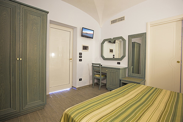 HOTEL TERME SAINT RAPHAEL 4* - Ischia (NA) Romantica vista panoramica