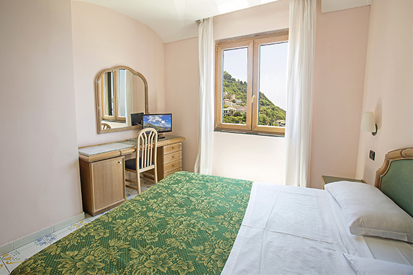 HOTEL TERME SAINT RAPHAEL 4* - Ischia (NA) Romantica vista panoramica
