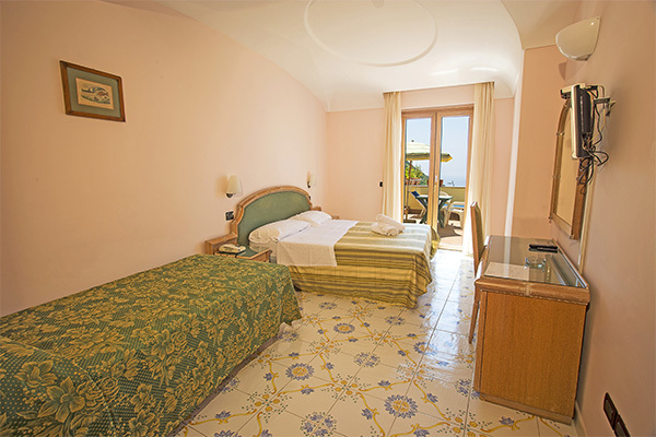 HOTEL TERME SAINT RAPHAEL 4* - Ischia (NA) Romantica vista panoramica