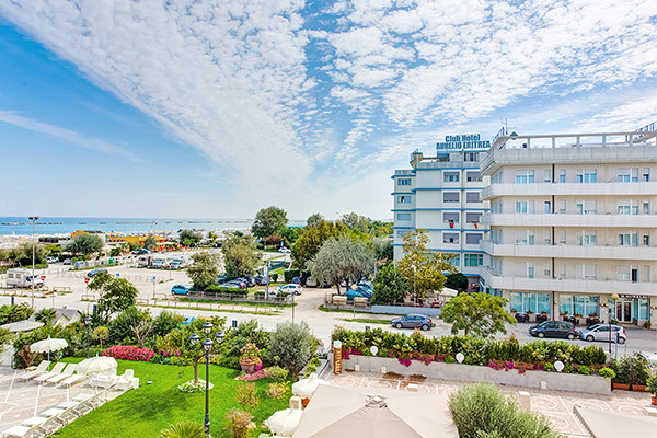 CLUB HOTEL AURELIO & ERITREA 3* - Cesenatico (FC) Elegante struttura fronte mare