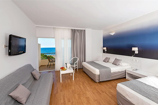 NICOLAUS CLUB BLUE SEA BEACH RESORT 4*S - Kalithea (Rodi - Grecia) Resort di qualità su una suggestiva spiagga