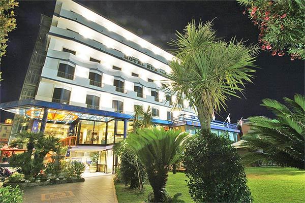 HOTEL EUR 3* - Lido di Camaiore (LU) ACCOGLIENTE STRUTTURA IDEALE PER FAMIGLIE