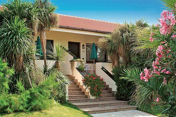 OLEANDRI RESORT PAESTUM 4* - Paestum (SA) Family Resort con spiaggia privata
