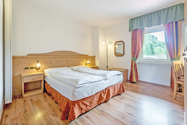 GOOD LIFE HOTEL GARDEN 3* - Ledro (TN) Struttura sul Lago di Ledro, circondata da un magnifico giardino