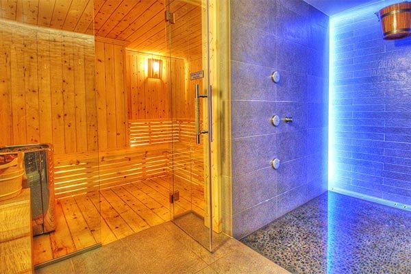 HOTEL REZIA 4* - Bormio (SO) Charme e benessere a due passi dalle Terme di Bormio