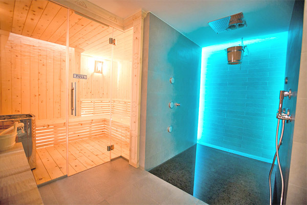 HOTEL REZIA 4* - Bormio (SO) Charme e benessere a due passi dalle Terme di Bormio