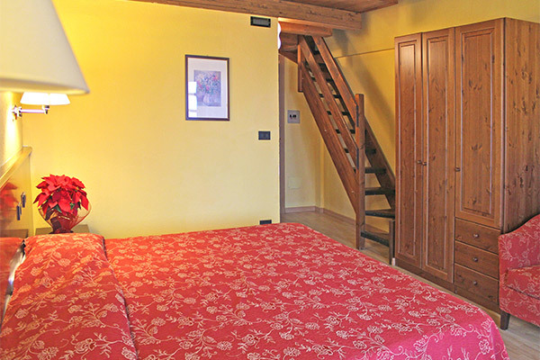 HOTEL MONT BLANC 4* - Courmayeur (AO) Ambiente curato, ai piedi del Monte Bianco