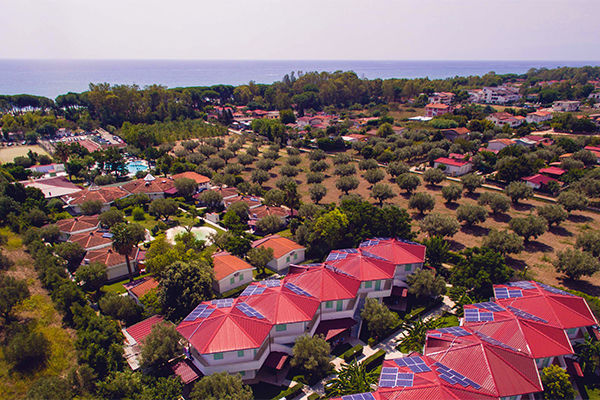 Oasi di relax immersa nel verde, fronte mare