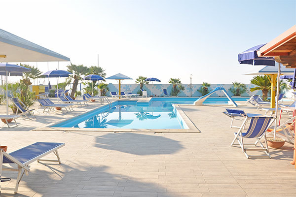 VILLAGGIO COSTA BLU 3* - Sellia Marina (CZ) In una pineta di 10.000 mq