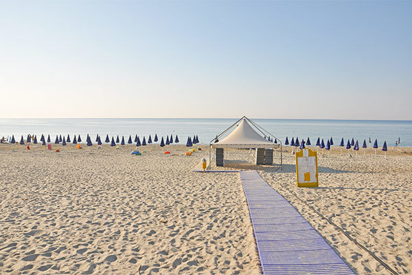 VILLAGGIO COSTA BLU 3* - Sellia Marina (CZ) In una pineta di 10.000 mq