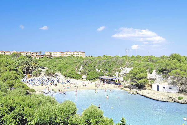 NICOLAUS CLUB ROC CALA'N BLANES BEACH 4* - Minorca - Ciutadella (Baleari - Spagna) Con accesso diretto a una suggestiva caletta