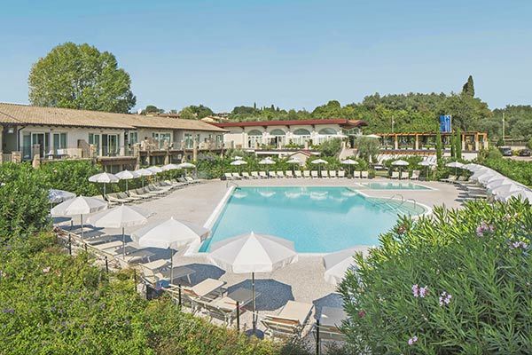 FALKENSTEINER LAKE GARDA 4* - Moniga del Garda (BS) Con piscina panoramica