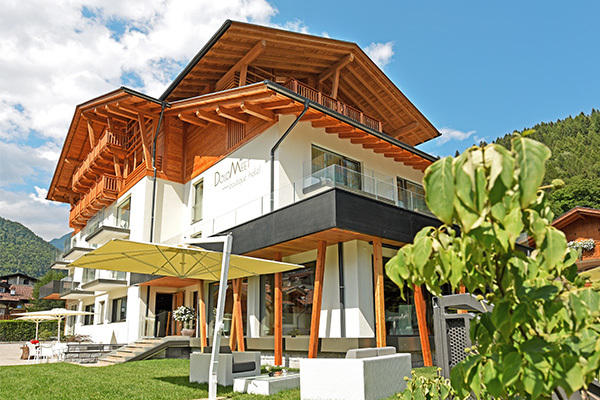 DOLOMEET BOUTIQUE HOTEL 4* - Pinzolo (TN) Hotel di charme nel cuore delle Dolomiti