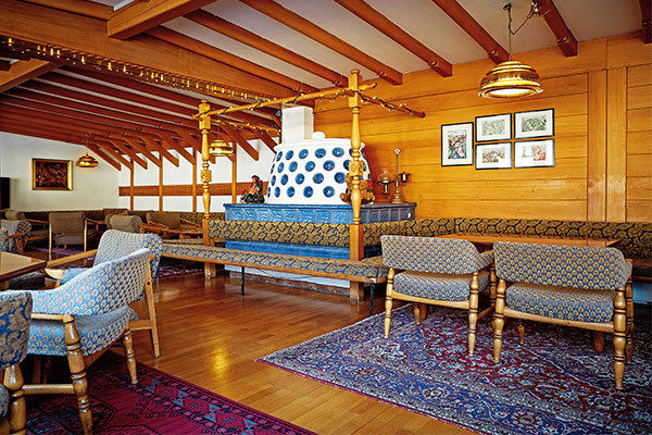 HOTEL MONZONI 3* - Pozza di Fassa (TN) In posizione panoramica in Val di Fassa