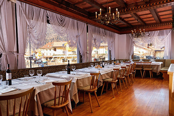 In Val di fassa, a 800 metri dalle piste da sci