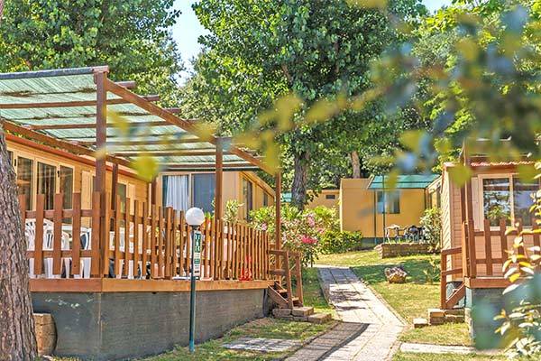 I PINI FAMILY PARK 4* - Fiano Romano (RM) A misura di famiglia