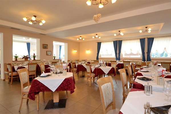 PARK HOTEL AVISIO 4* - Soraga (TN) Adatto per le famiglie, in centro