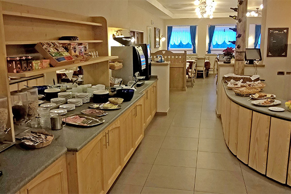 PARK HOTEL AVISIO 4* - Soraga (TN) Adatto per le famiglie, in centro