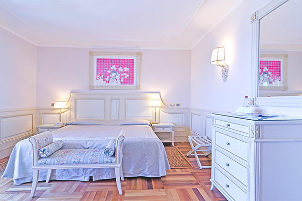 HOTEL DE PARIS 4* - Sanremo (IM) A pochi passi dal Casinò di Sanremo