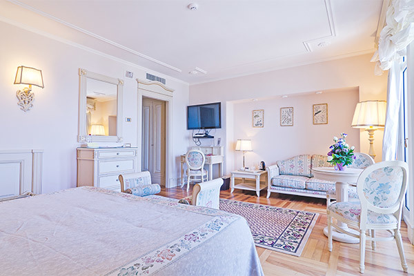 HOTEL DE PARIS 4* - Sanremo (IM) A pochi passi dal Casinò di Sanremo