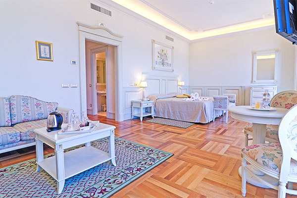 HOTEL DE PARIS 4* - Sanremo (IM) A pochi passi dal Casinò di Sanremo