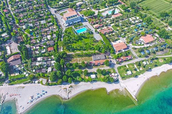 HOTEL VILLA PARADISO SUITE 4* - Moniga del Garda (BS) Moderno 4*, in posizione tranquilla