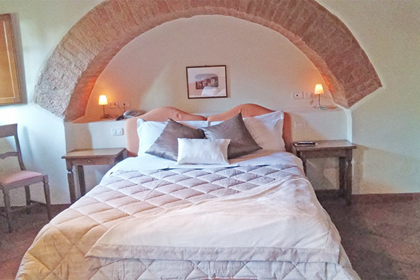 HOTEL MORE DI CUNA 3* - Monteroni d'Arbia (SI) Storia, paesaggi e tradizioni