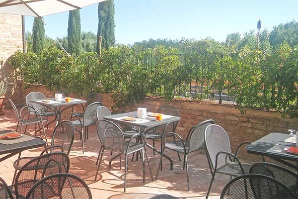 HOTEL MORE DI CUNA 3* - Monteroni d'Arbia (SI) Storia, paesaggi e tradizioni