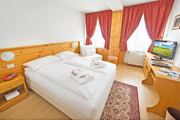 HOTEL LIVIGNO 3* - Livigno (SO) Tradizione e ospitalitA' a Livigno