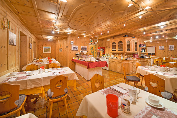 HOTEL LIVIGNO 3* - Livigno (SO) Tradizione e ospitalitA' a Livigno