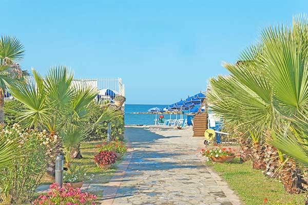 GIALPI FAMILY VILLAGE VELIA 3* - Casal Velino (SA) Immerso in 30.000 mq di verde, nel Cilento