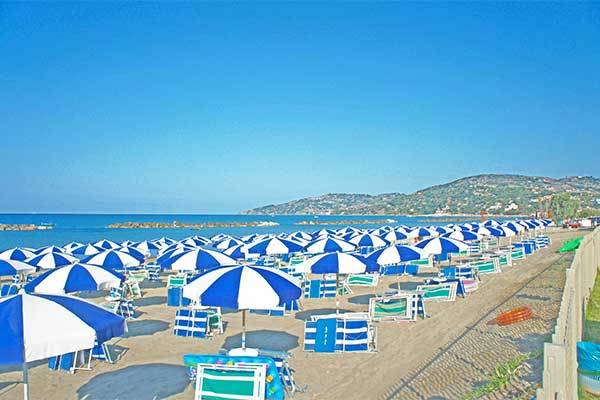 GIALPI FAMILY VILLAGE VELIA 3* - Casal Velino (SA) Immerso in 30.000 mq di verde, nel Cilento